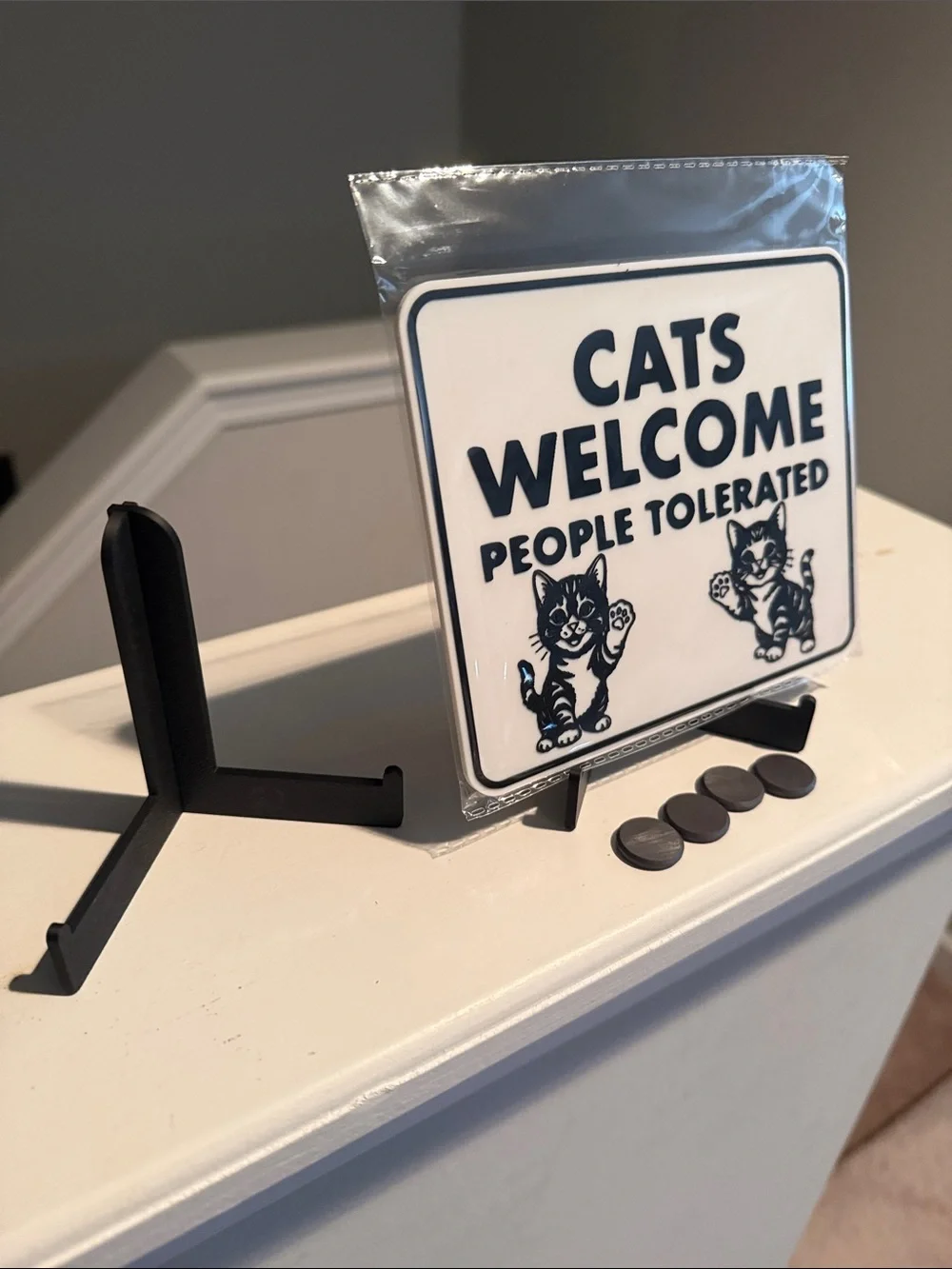 Cats Welcome Black & White Cat Sign - Pets Cat Decor